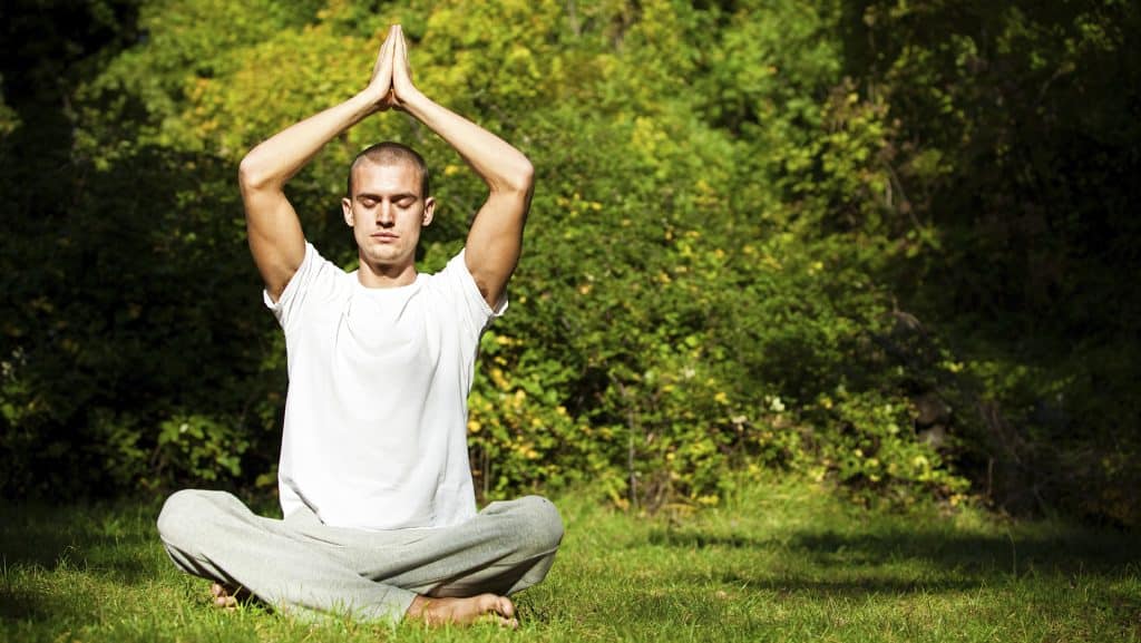 The Therapeutic Effects Of Outdoor Yoga