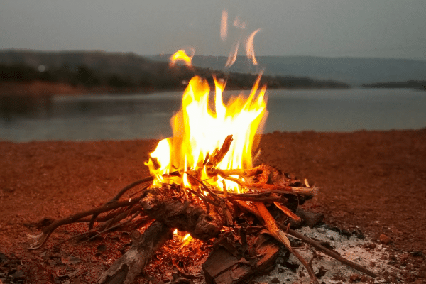Best Ways To Start A Fire If You Ever Get Stranded