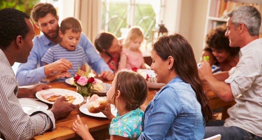 How To Host A Memorable Family Gathering